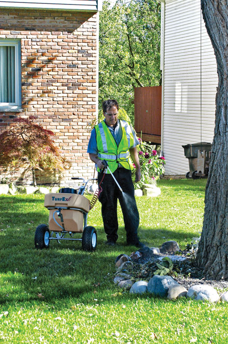 TurfEx Electric-Powered Push Sprayer